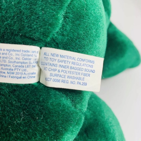 VTG Applause Valentines Day Green Frog With Kissy Lips Plush Stuffed Animal Toy - Picture 8 of 10